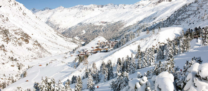 Skihütte am Fuße des Skigebietes in Obergurgl